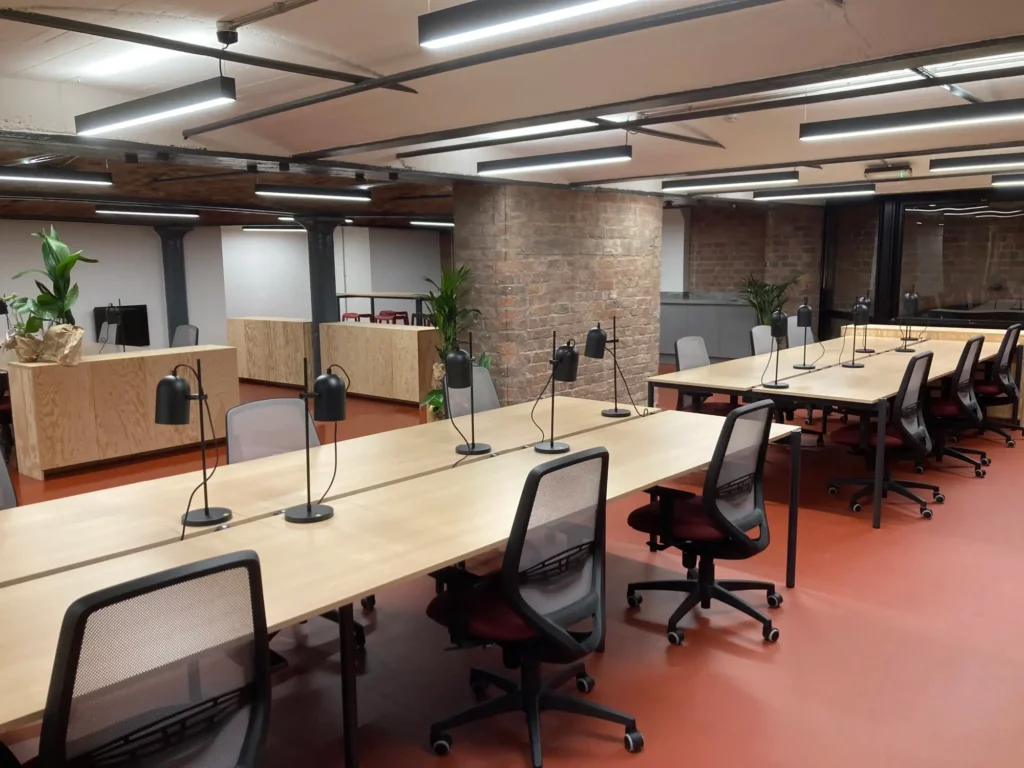 Albert Dock office fit out by Jennor UK